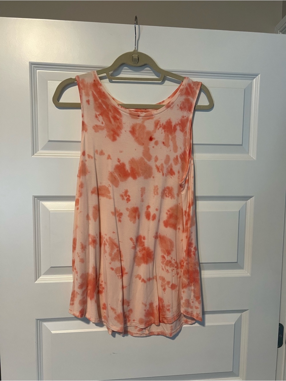 Women’s Coral Tie-Dye Tank Top. Old navy size L